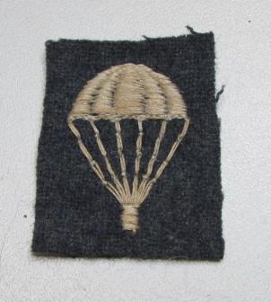 British Airborne Parachute Qualification Badge i.e. Light Bulb - Nice Used Condition