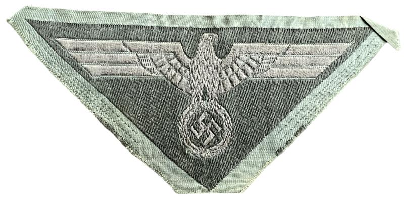Very nice, later-war period, WH (Heeres) ie. army so-called: 'M44'-model, trapezoid-shaped, breasteagle, being a field-grey example executed in neat 'BeVo'-weave pattern - Unussed Condition!