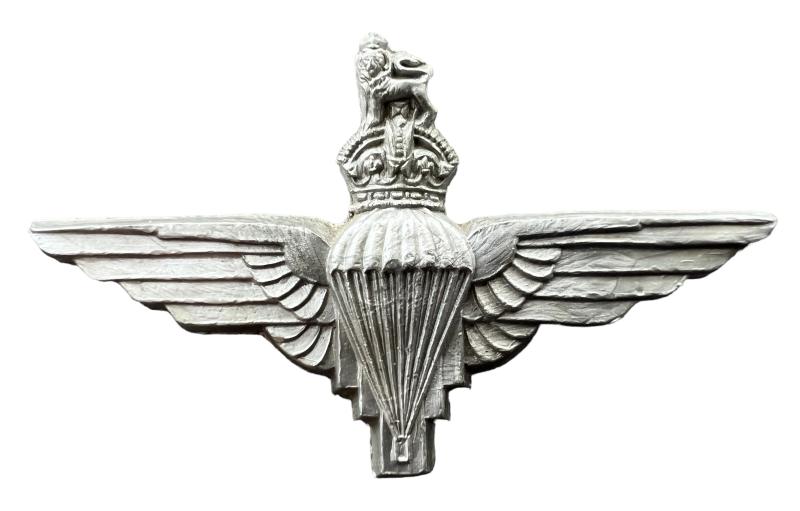British (Airborne) Economy i.e. Plastic Parachute Regiment Cap Badge - Mint Condition