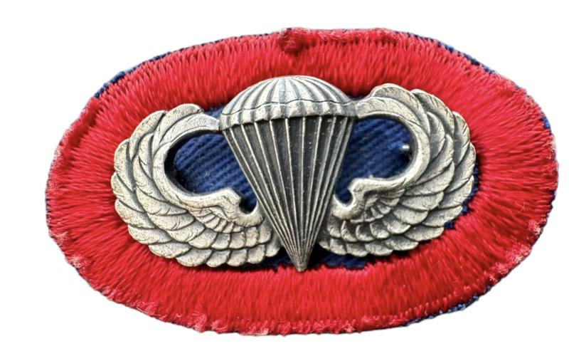 U.S. Airborne Parachute Wing With Oval 505 Pir 82Nd Airborne division - Nice Used Condition