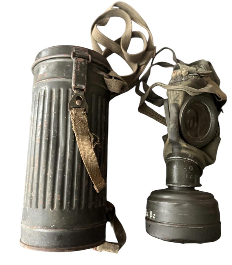 WH (Heer) Gasmask with Canister - Nice Used Condition