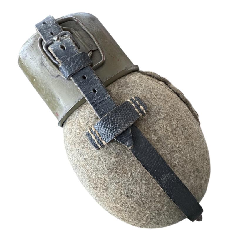 WH (HEER) M31 Canteen and Cup 