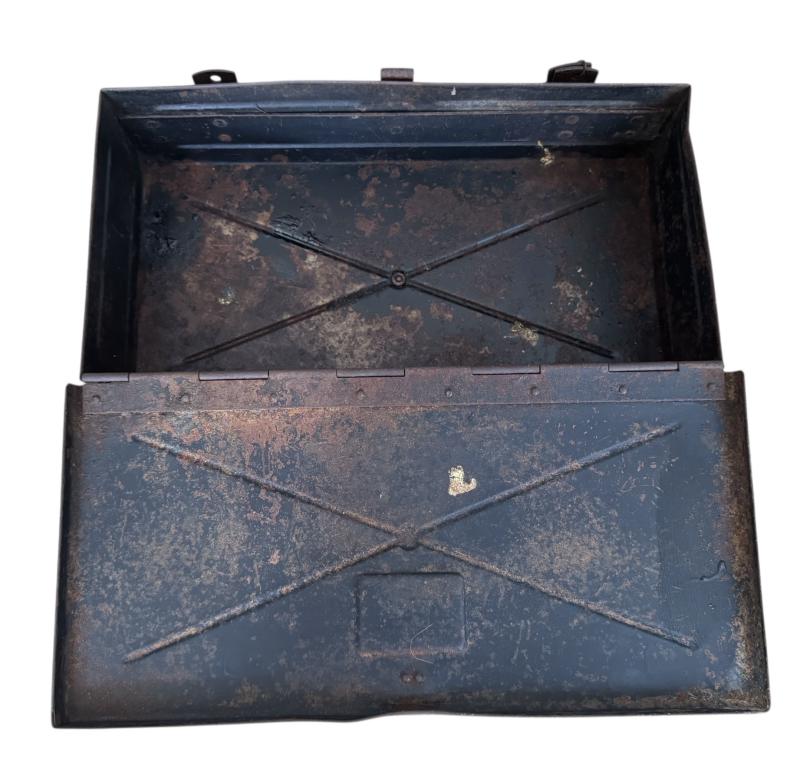 Wehrmacht Bicycle Grenade Box (Munitionskasten für Truppenfahrrad). The black metal box is missing the inner-frame. - Nice Used Condition