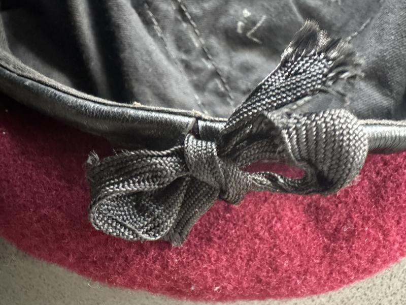 British (Airborne) Red Beret 1944 Kangol Wear Limited With Parachutisten Wing - Nice Used Condition