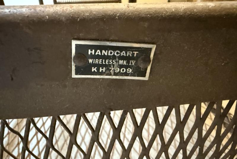 British Commando ( Airborne) Wireless No.1 Mk.IV KH 790 Handcart - Nice Used Condition