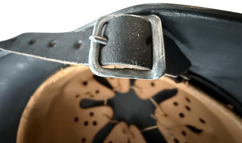 WH (Luftwaffe) Single Decal M40 Combat Helmet - Mint Unussued Condition