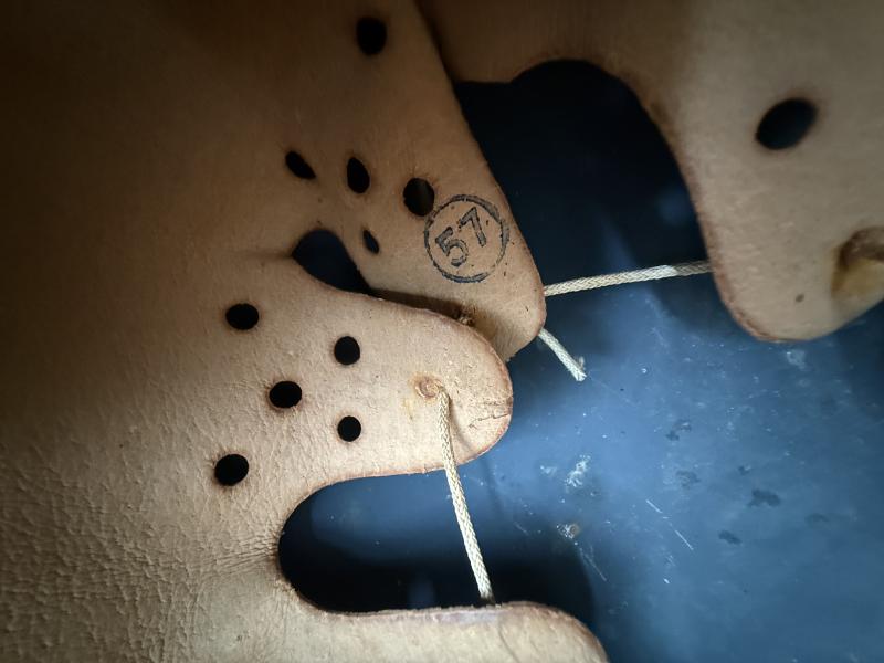 WH (Luftwaffe) Single Decal M40 Combat Helmet - Mint Unussued Condition