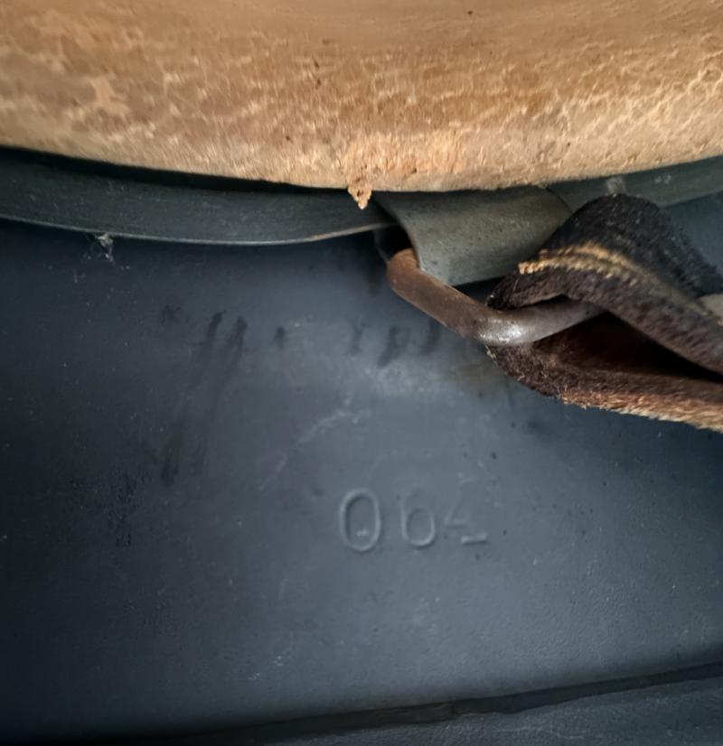 WH (Luftwaffe) Single Decal M40 Combat Helmet - Mint Unussued Condition