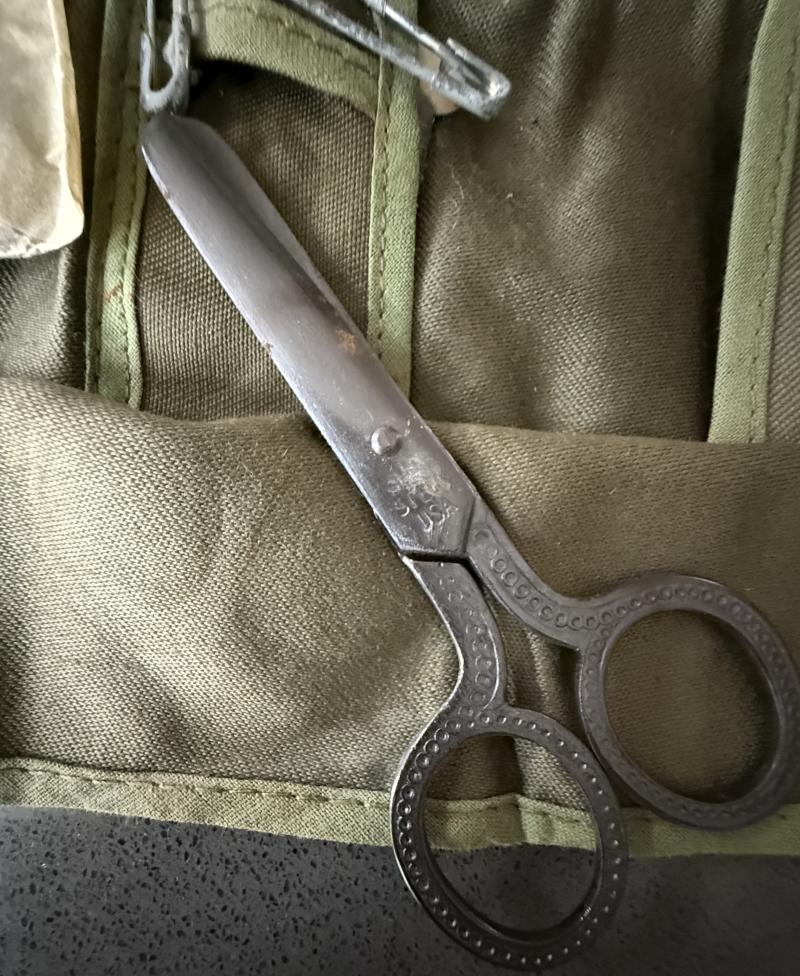 U.S. Washroll Complete With Contents - Unissued Condition