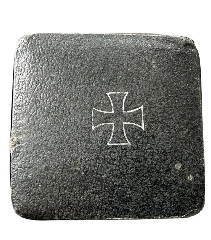 Eisernes Kreuz Erste Klasse (EK1) / Iron Cross first Class Case - Nice Used Condition