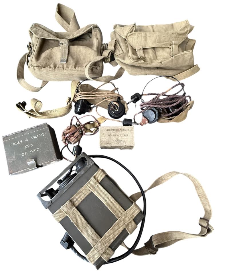 British (Airborne) Wireless 38 Set Complete With Accessoires - Nice Used Condition