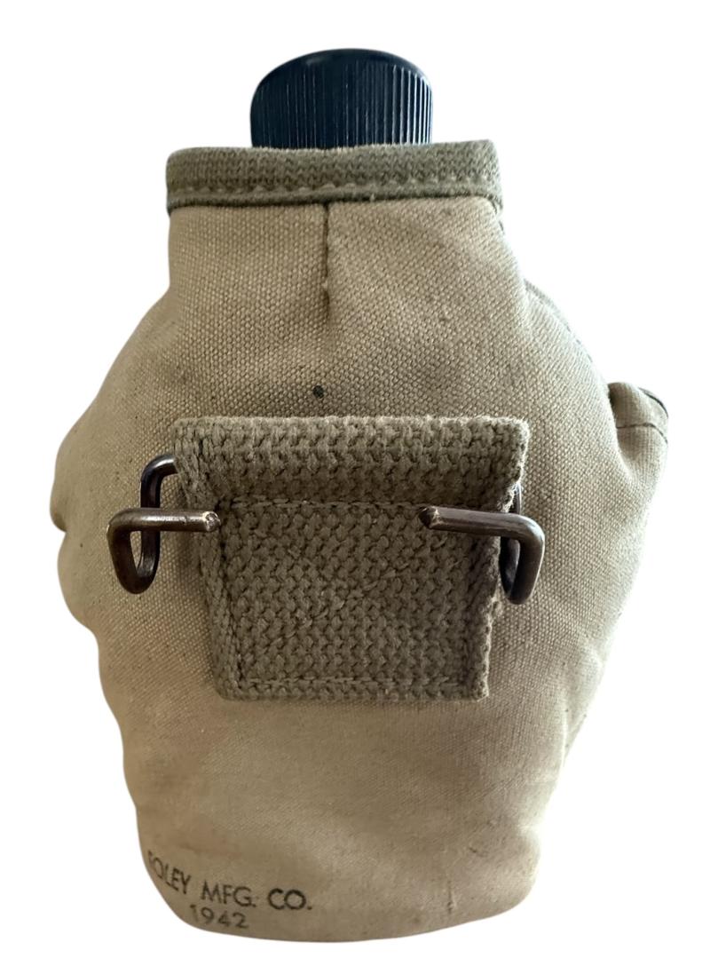 U.S. M1942 Canteen and Cover 1942 - Near Mint Condition