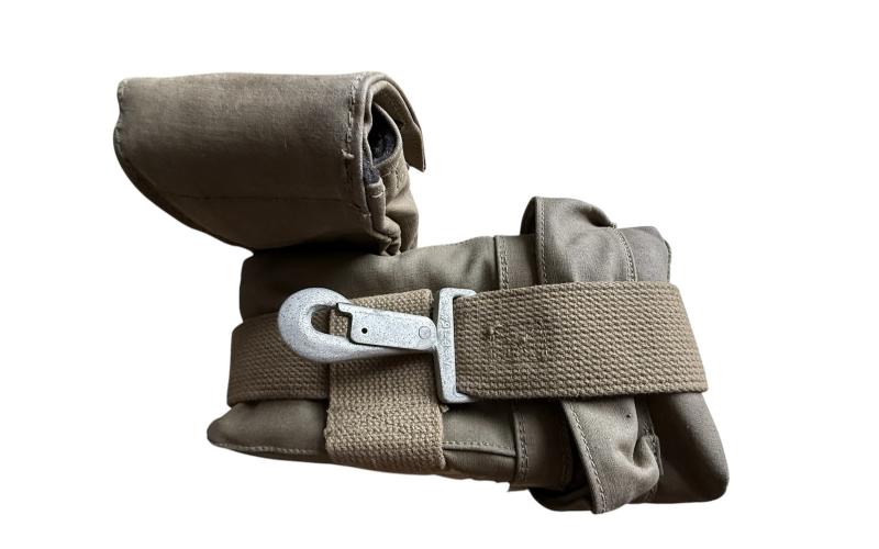U.S Airborne And SOE Bacon Transmitter-Receiver AN/PPN-1 Canvas Bag 1944 Nice -Used Condition