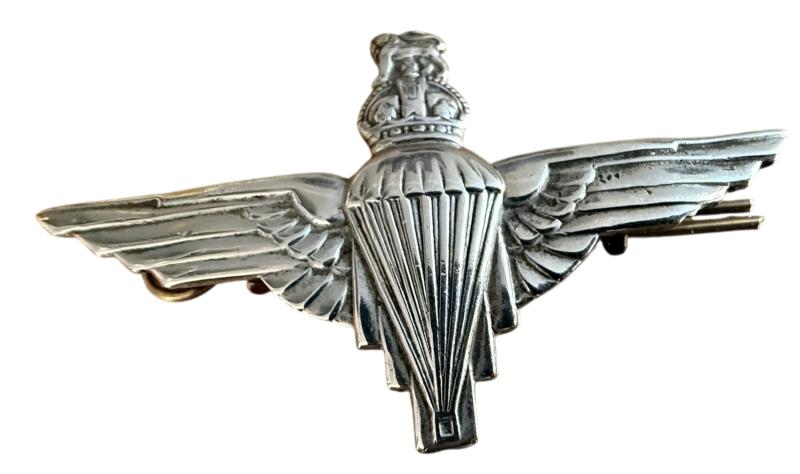 British (Airborne) Parachute Regiment Cap Badge - Nice Used Condition
